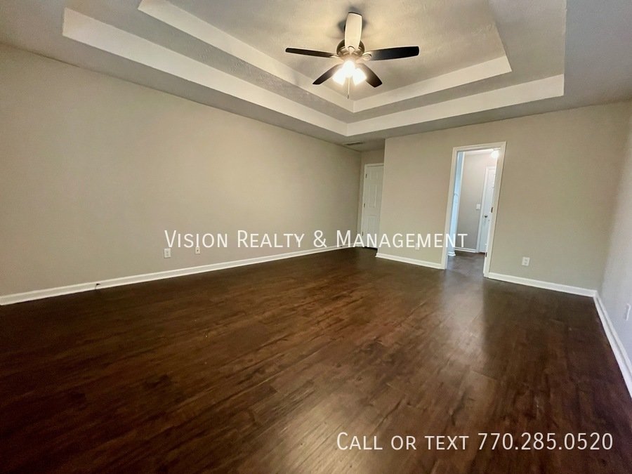 Beautiful Home! 3BD/2BA: Highly Desirable Community property image