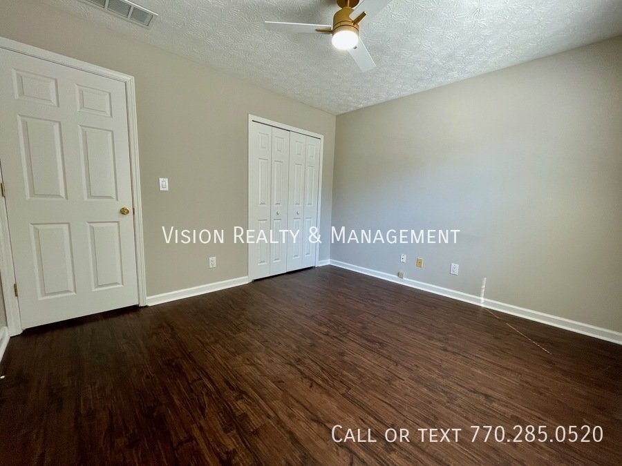 Beautiful Home! 3BD/2BA: Highly Desirable Community property image