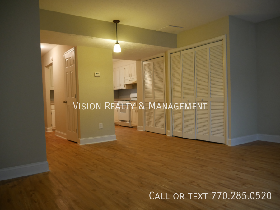Spacious 2BD 1.5BA Townhome property image