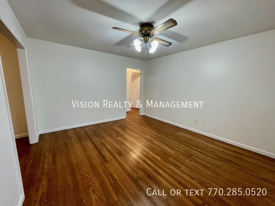 6328 Oakview Ln property image