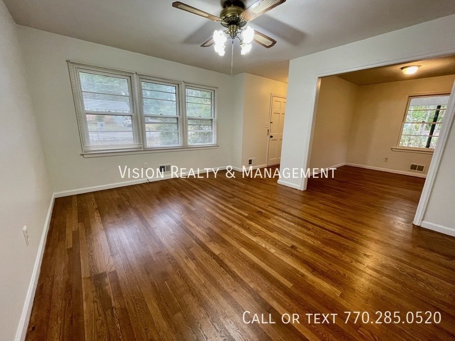 6328 Oakview Ln property image