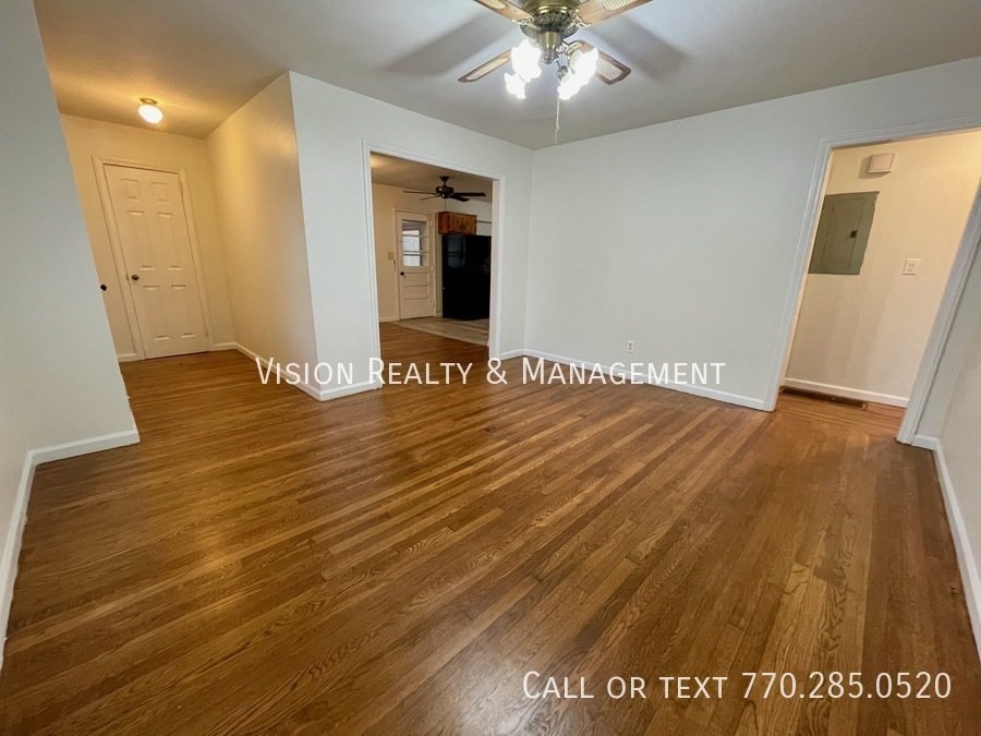 6328 Oakview Ln property image