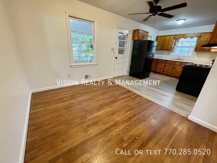 6328 Oakview Ln property image