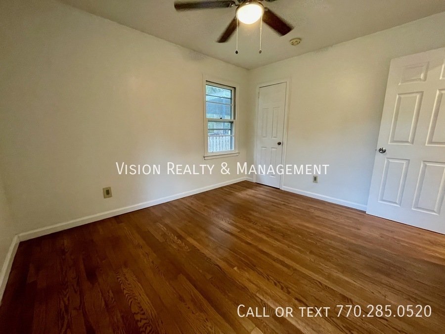 6328 Oakview Ln property image