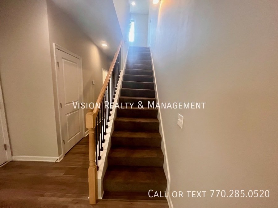 Beautiful 3 BD 2.5 BA Townhome MOVE in READY property image
