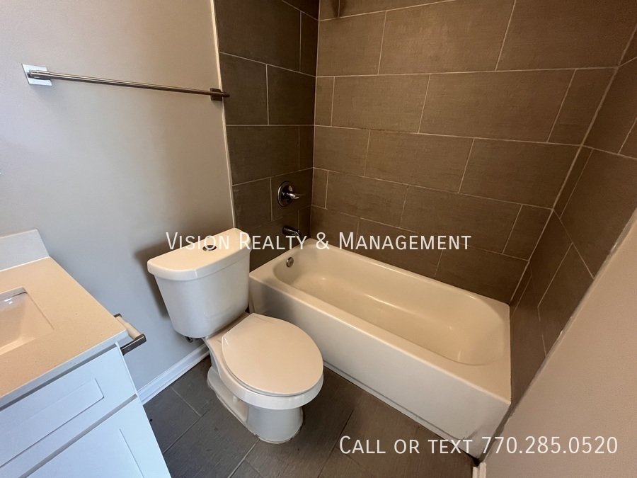 Beautiful 3 BD 2.5 BA Townhome MOVE in READY property image