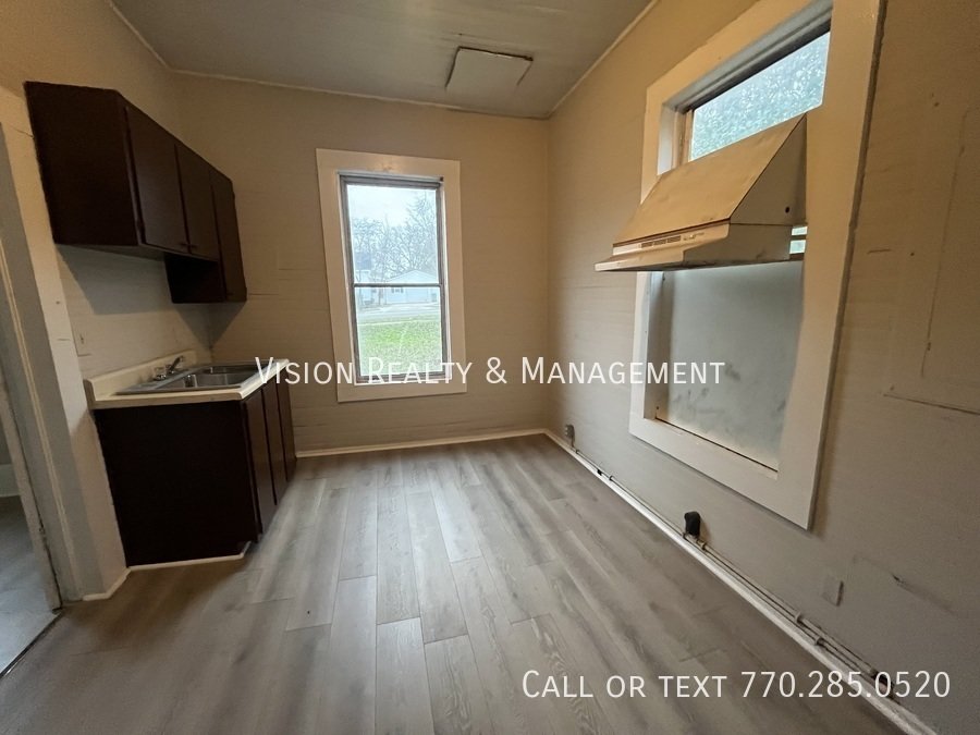 910 Truitt Ave property image