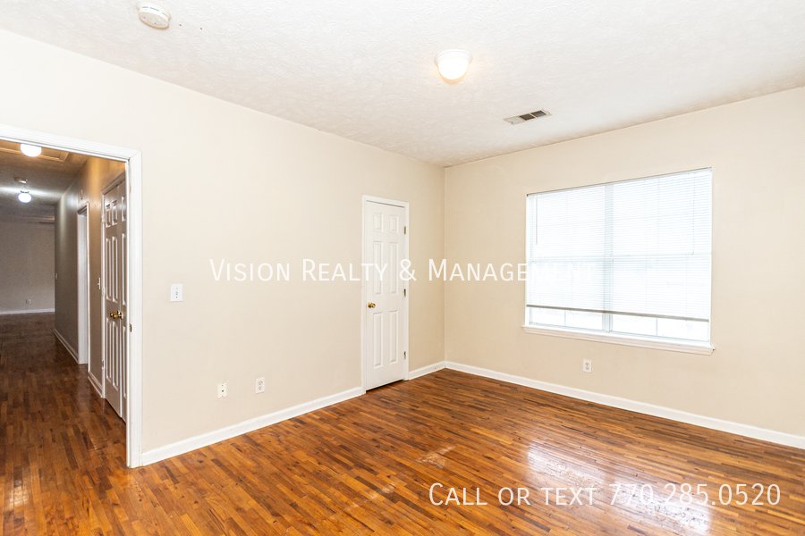Available now, Move in Ready property image