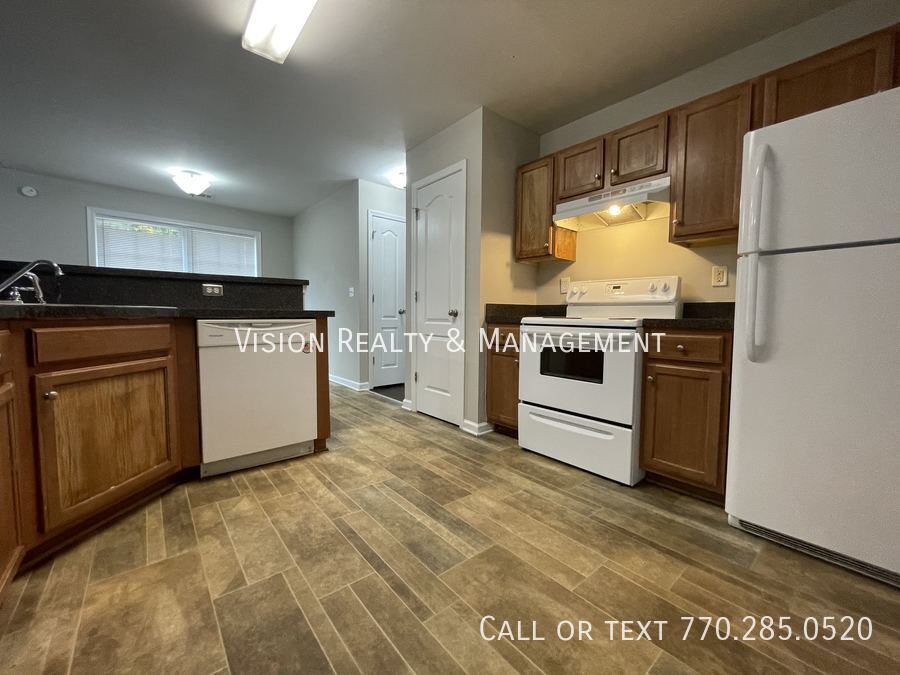 377 Oakhaven Way property image