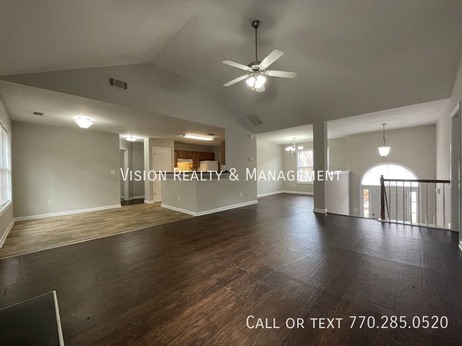 377 Oakhaven Way property image