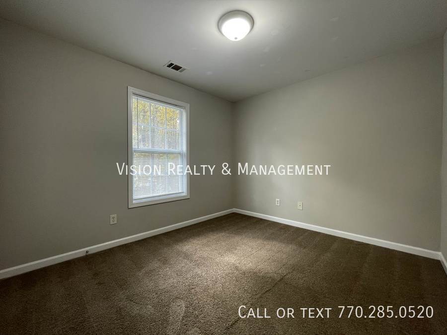 377 Oakhaven Way property image