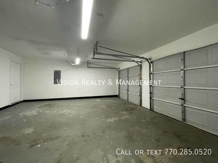 377 Oakhaven Way property image