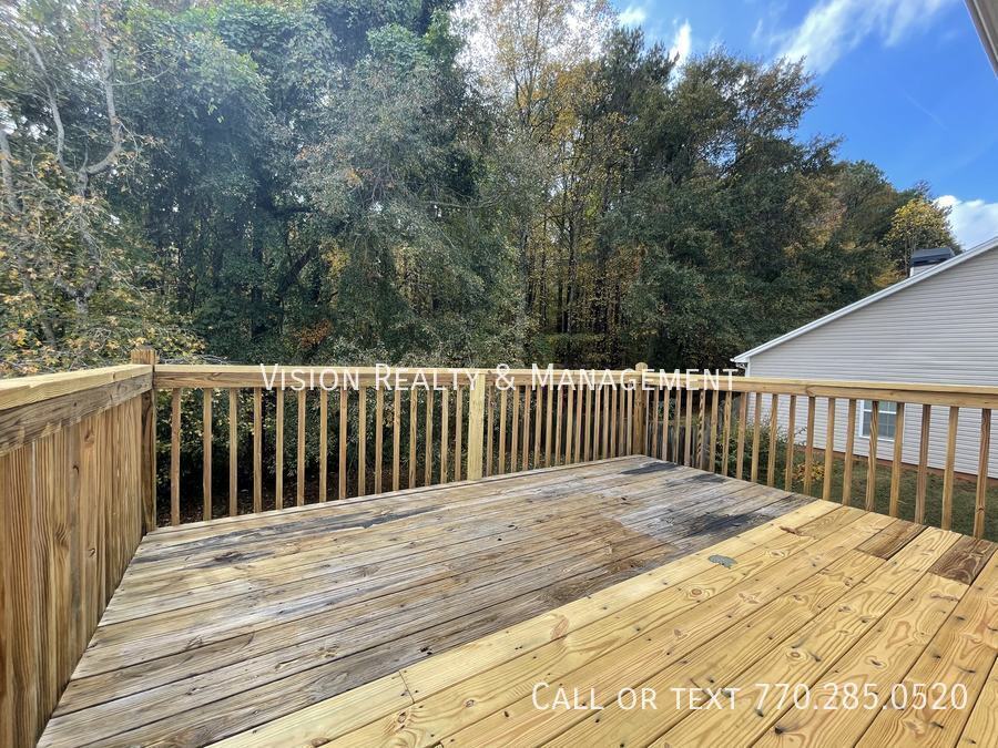 377 Oakhaven Way property image