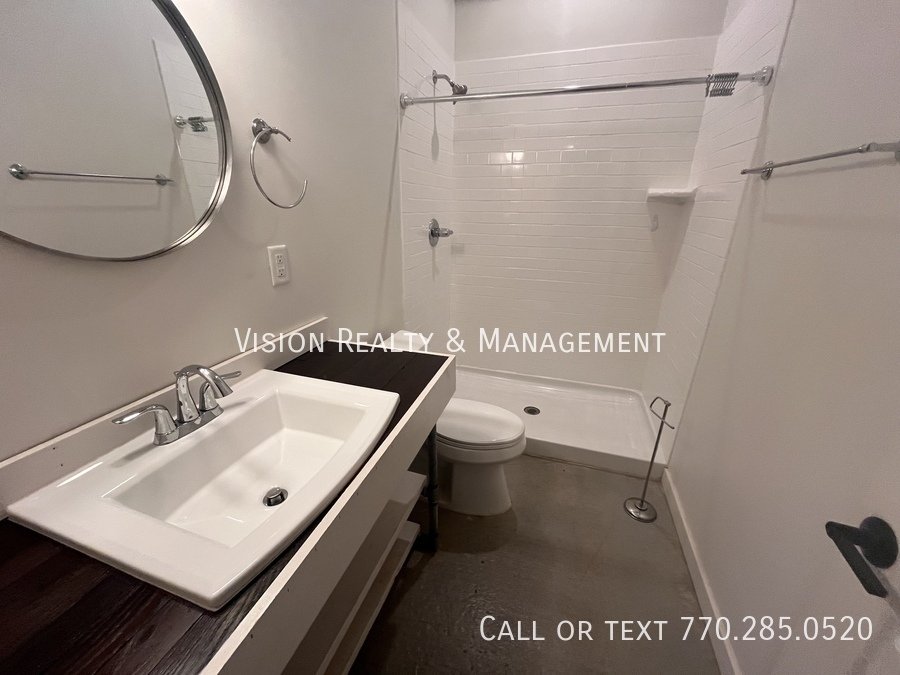Beautiful 2BD/2BA Loft Available property image