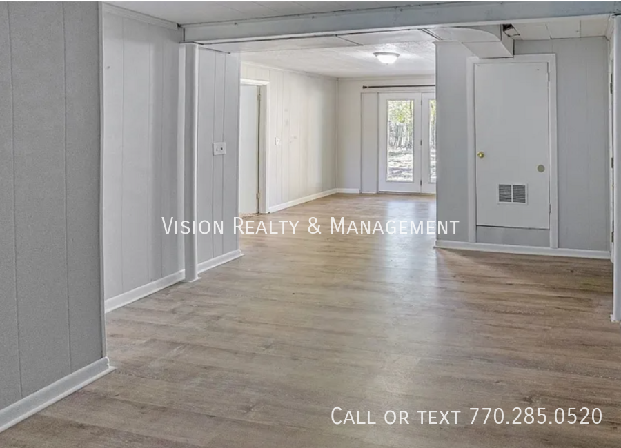 Flamingo Lane: where space, style, and comfort flock together. property image