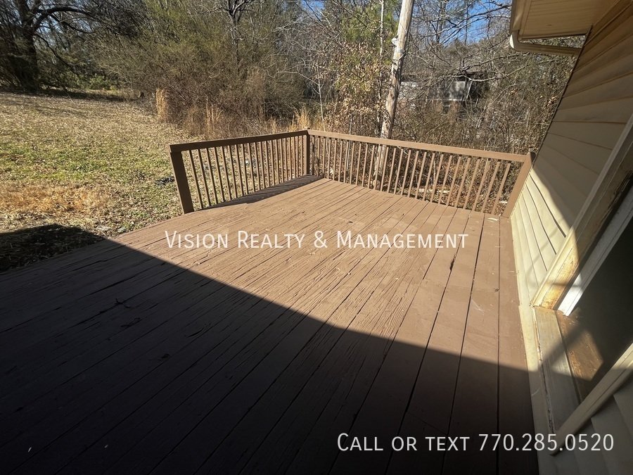 3BD/1BA in Winston property image