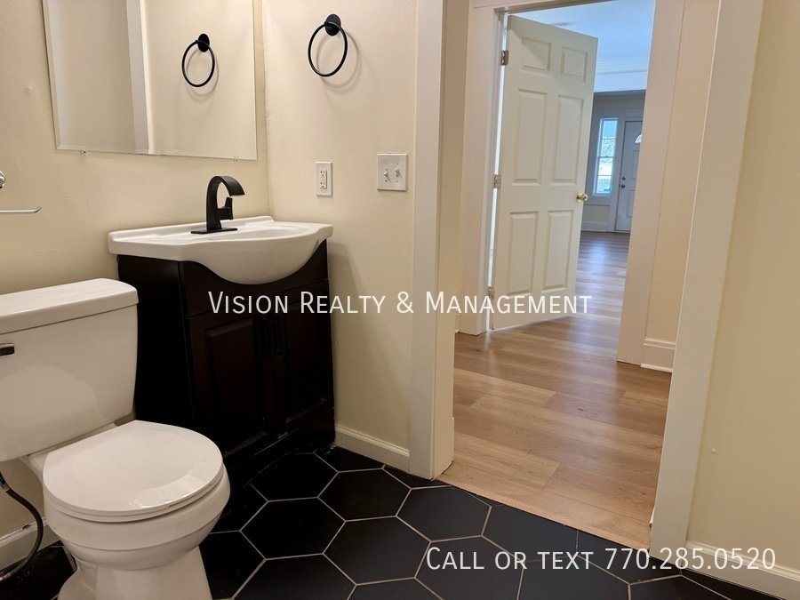 Move In Ready! 1BD 1BA Unit Near Ponce City Market property image