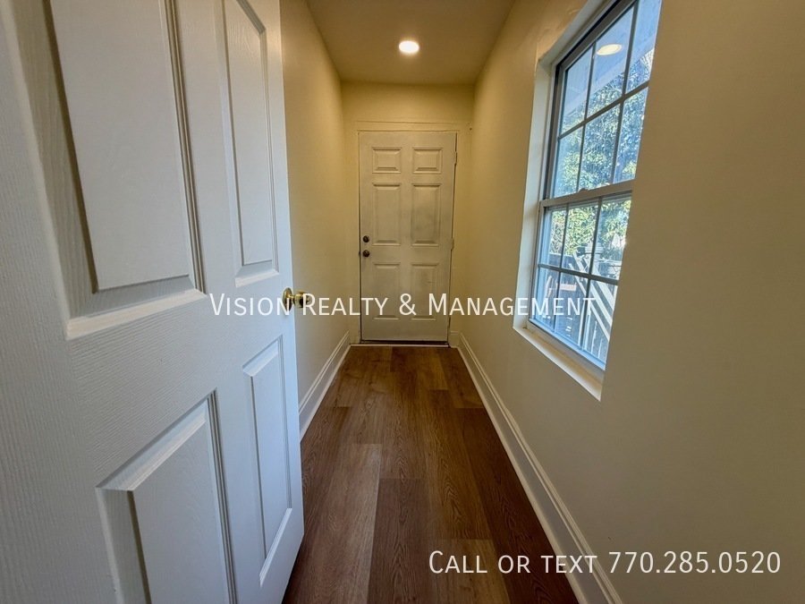 Move In Ready! 1BD 1BA Unit Near Ponce City Market property image