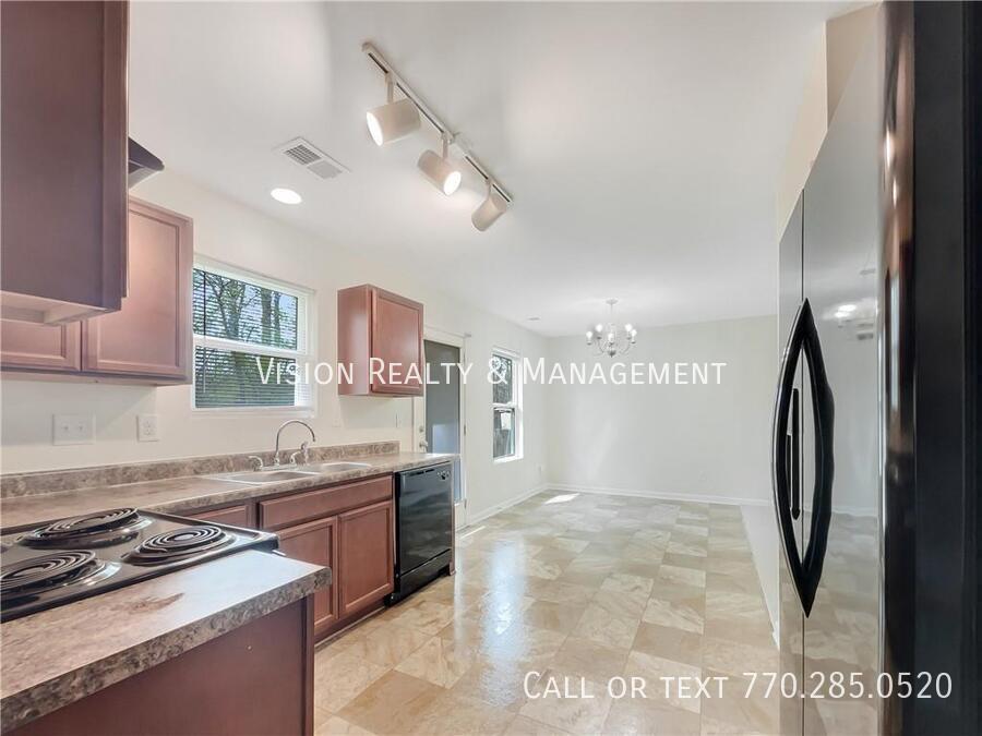 Beautiful 3 BD 2.5 BA In Atlanta! property image