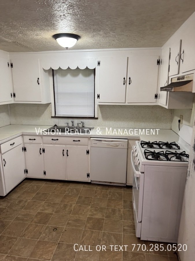 Available now, Move in Ready property image