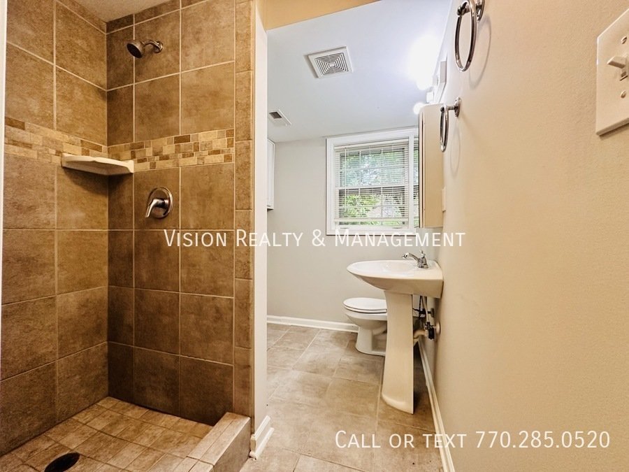 Lovely 3BD/2BA In Atlanta property image
