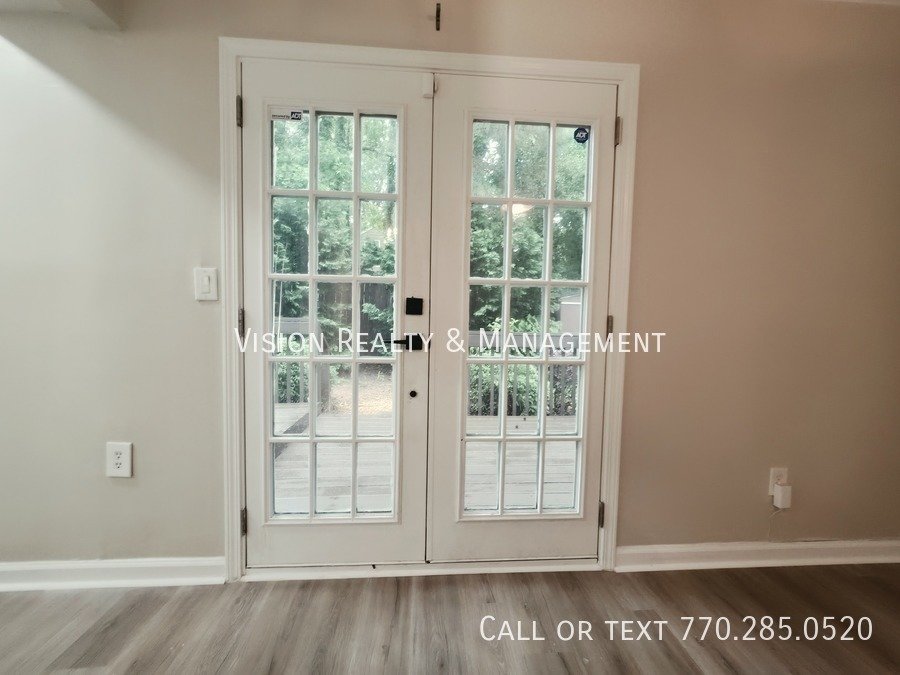 Lovely 3BD/2.5 BA In Stone Mountain property image