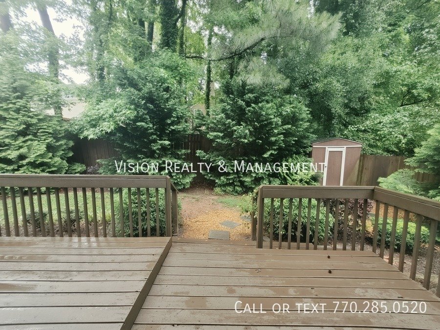 Lovely 3BD/2.5 BA In Stone Mountain property image