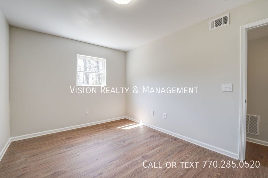 Lovely 2BR 1 BA in Bremen! property image