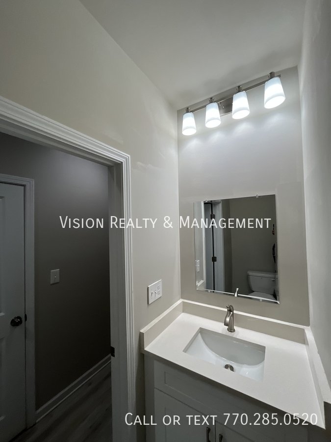 Beautiful 3 BD 2.5 BA Townhome MOVE in READY property image