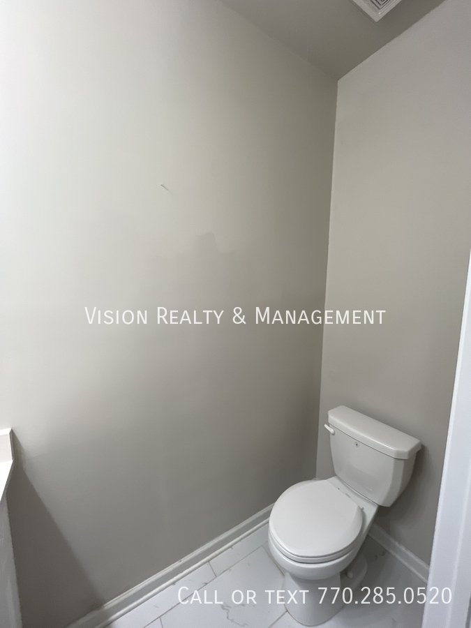 Beautiful 3 BD 2.5 BA Townhome MOVE in READY property image