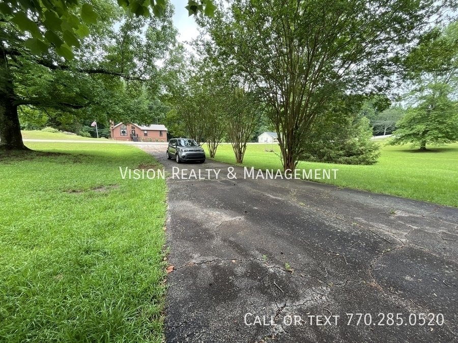 Charming 3BD/2BA in Villa Rica property image
