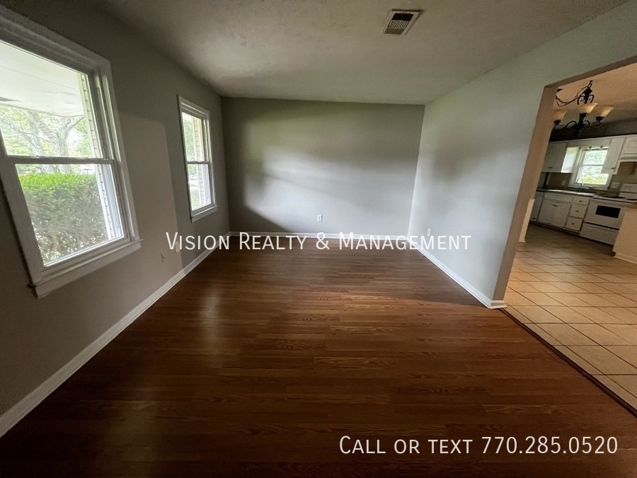 260 Castlegate Cir property image