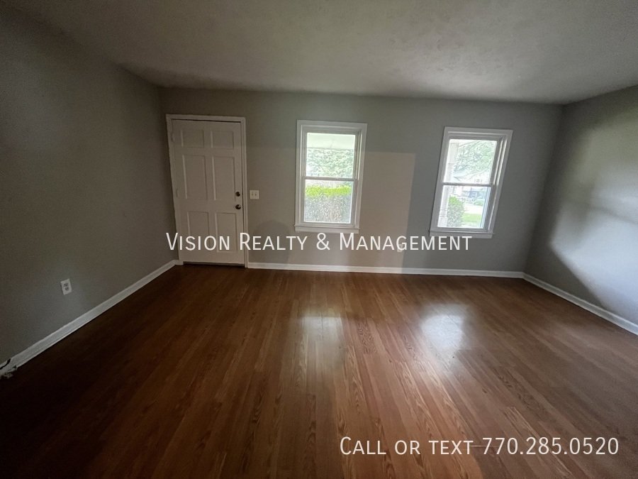 260 Castlegate Cir property image