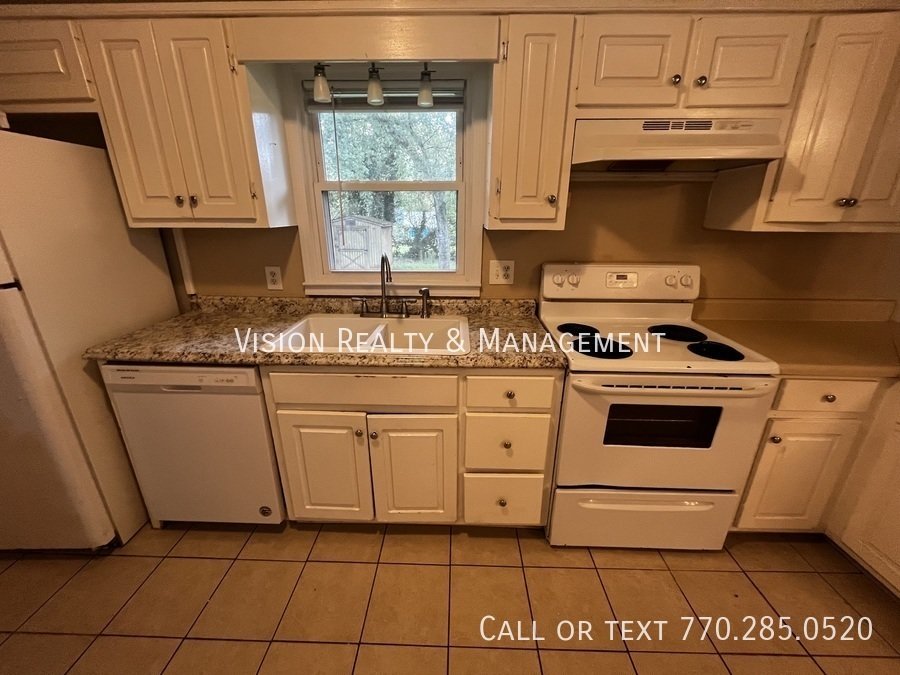 260 Castlegate Cir property image