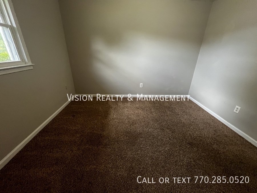 260 Castlegate Cir property image