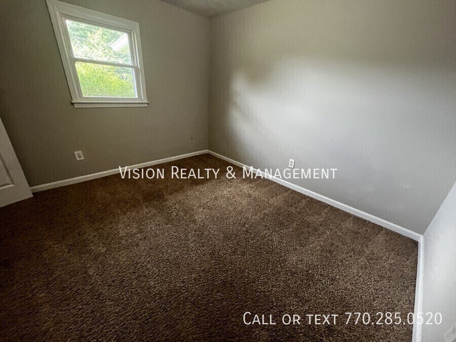 260 Castlegate Cir property image
