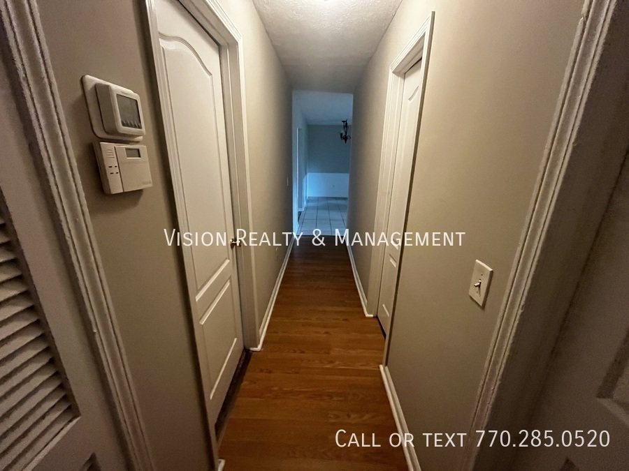 260 Castlegate Cir property image