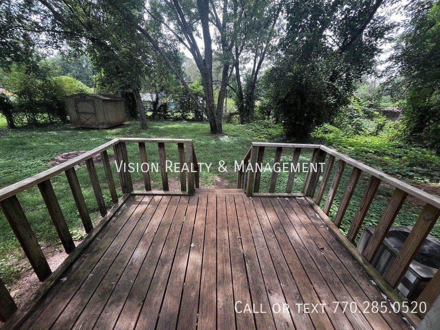 260 Castlegate Cir property image
