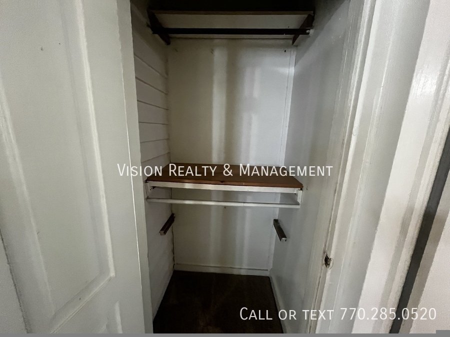 304 Broad St property image