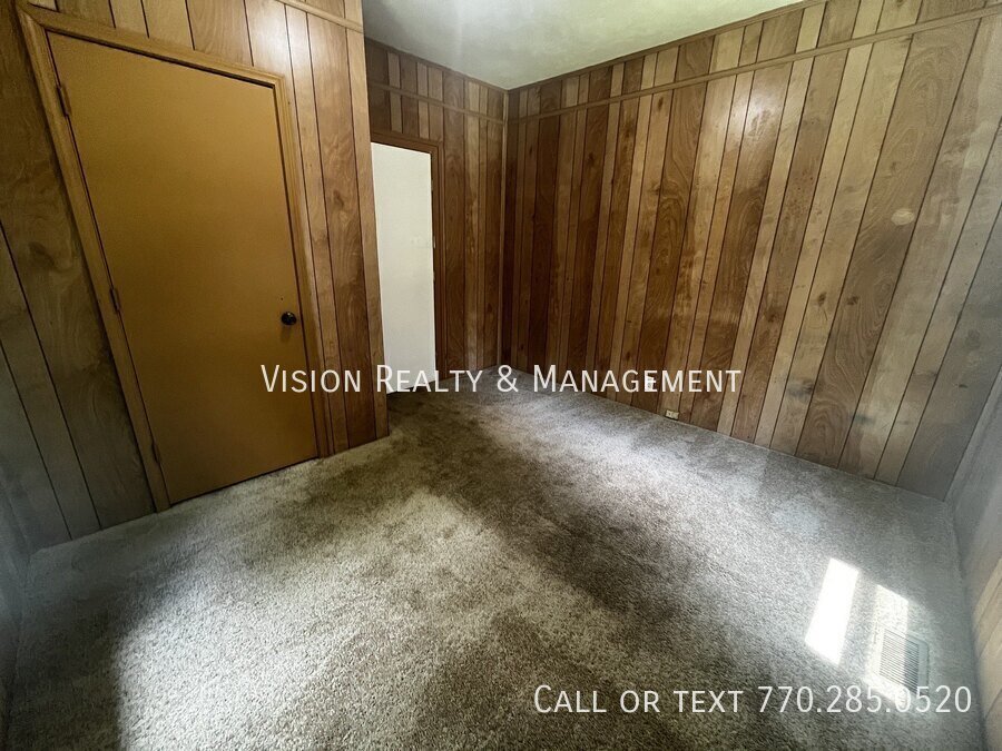 304 Broad St property image