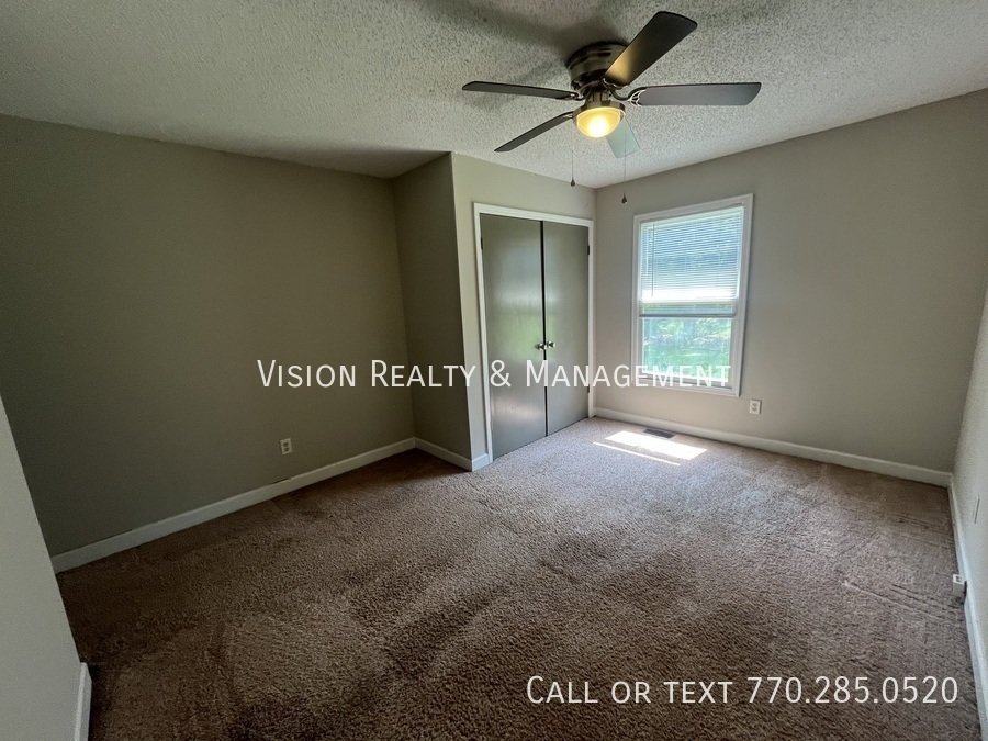 3BR/2BA Duplex Home property image