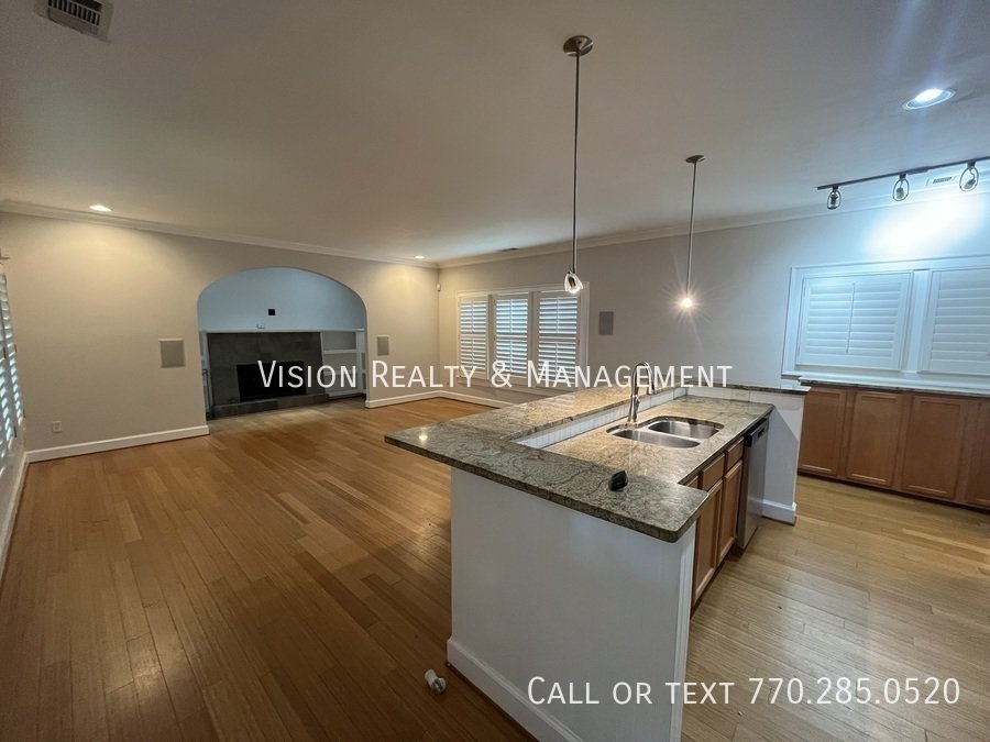 Beautiful 2 BD 2.5 BA property image