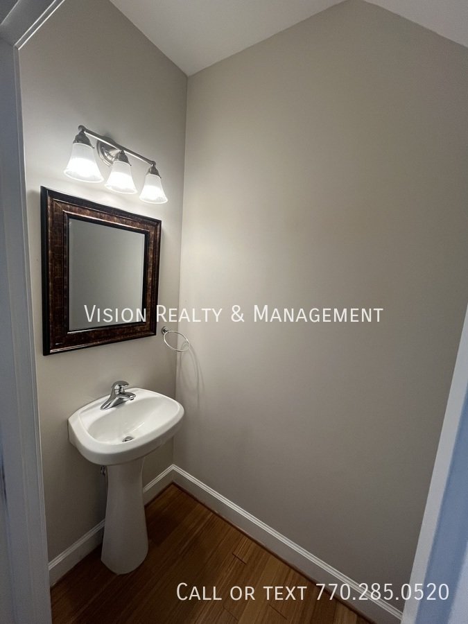 Beautiful 2 BD 2.5 BA property image