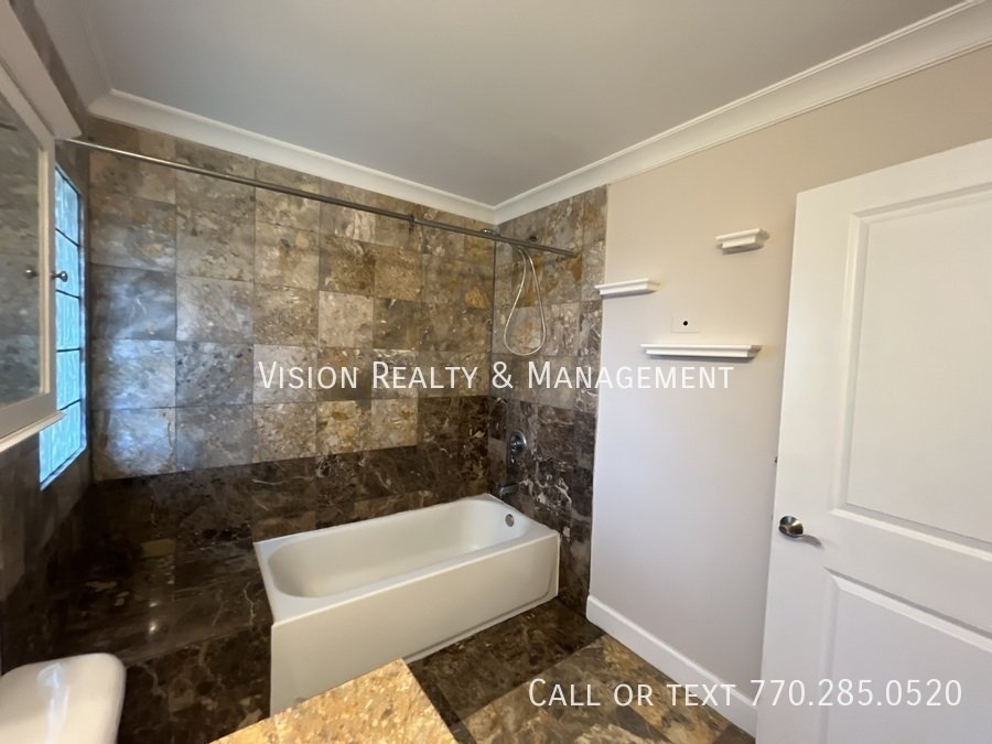 Beautiful 2 BD 2.5 BA property image