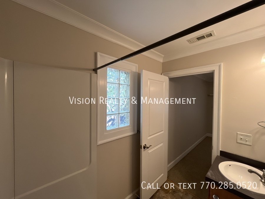 Beautiful 2 BD 2.5 BA property image