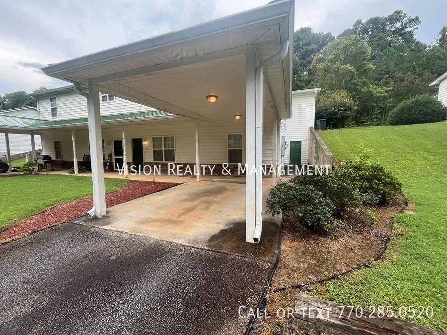 Beautiful 2 BD 2 BA property image