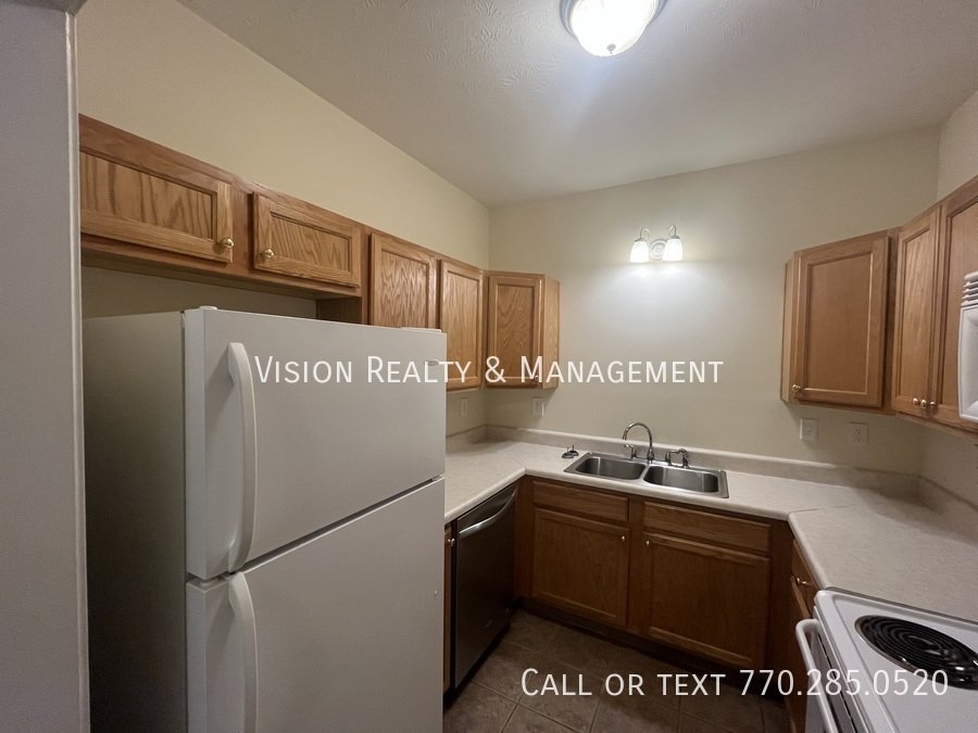 Beautiful 2 BD 2 BA property image