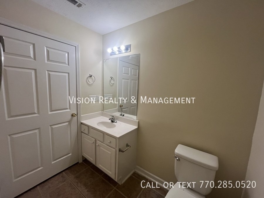 Beautiful 2 BD 2 BA property image