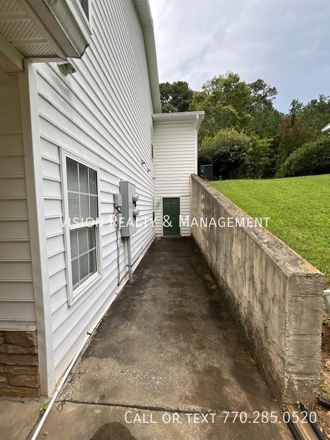 Beautiful 2 BD 2 BA property image