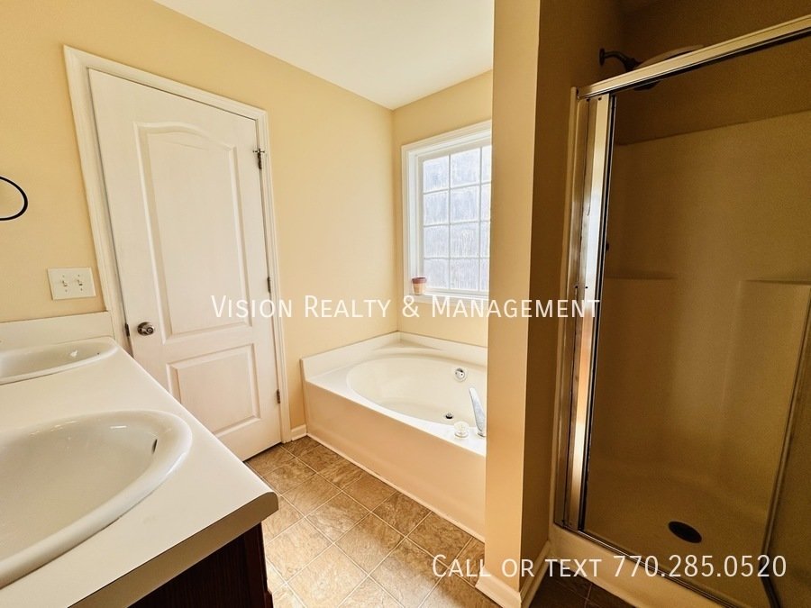 Ready now! 4 BR 3 BA Home in Douglasville property image